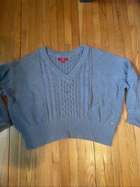 Guess V-Neck Cable Knit Sweater - Size Large